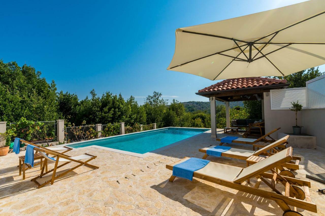 Villa Doli - Lovely Holiday Home With Private Pool Zewnętrze zdjęcie